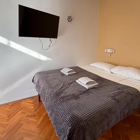 Awesome In Ližnjan